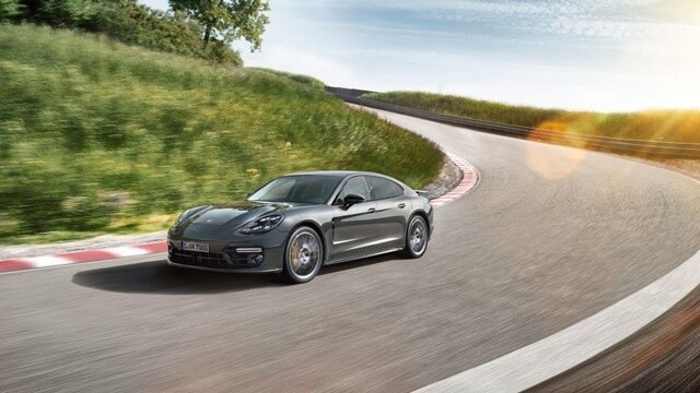 porsche-panamera-turbo