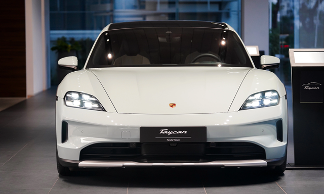 porsche-taycan-dau-xe