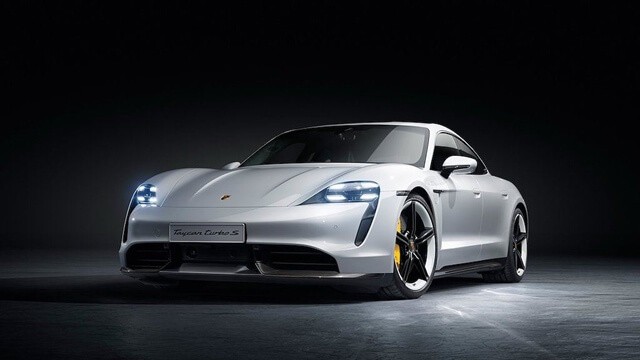 Chi tiết Porsche Taycan 2023 kèm giá bán 052023