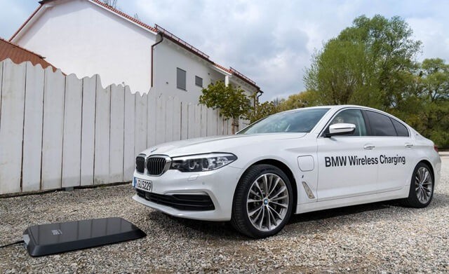 sac-pin-ngoai-xe-BMW-530e-plug-in-hybrid