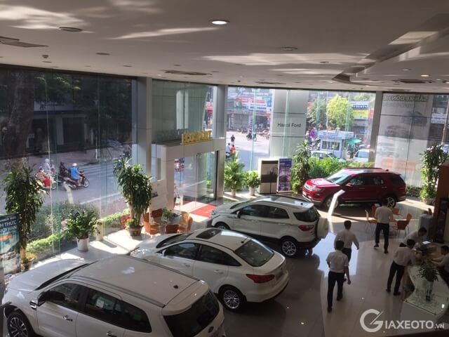 showroom-ford-ha-noi