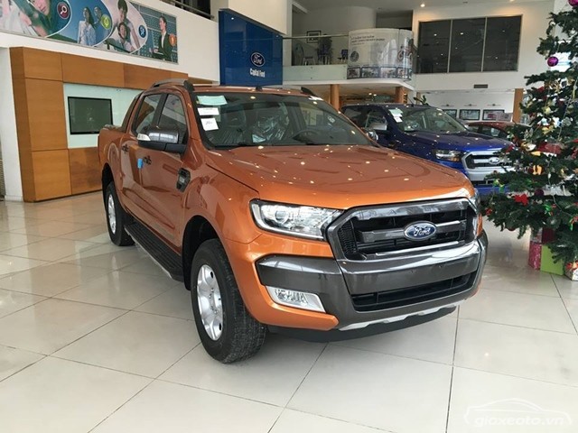 showroom-ford-ha-thanh-ton-that-thuyet