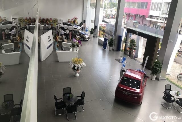 showroom-hyundai-gia-dinh