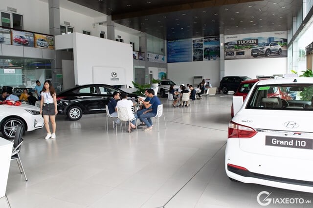 showroom-hyundai-tay-do