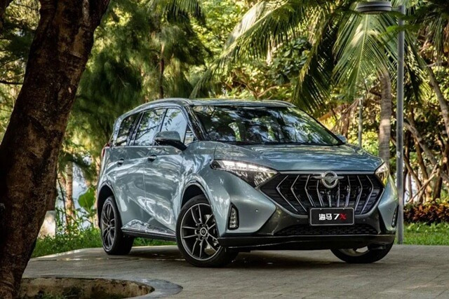 so-sanh-Haima-7X-voi-toyota-innova