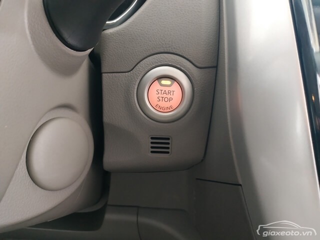 start-stop-xe-nissan-sunny