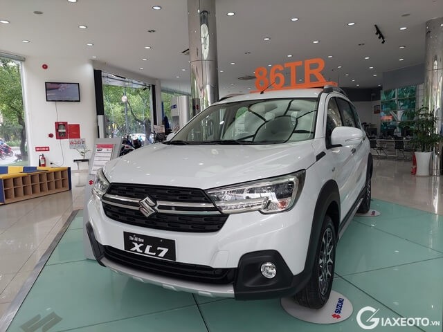 suzuki-xl7-2023-co-gi-moi