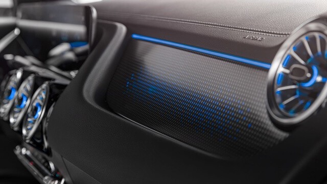 taplo-xe-Mercedes-Benz-EQA-250