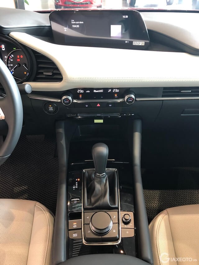 taplo-xe-mazda-3-the-he-moi