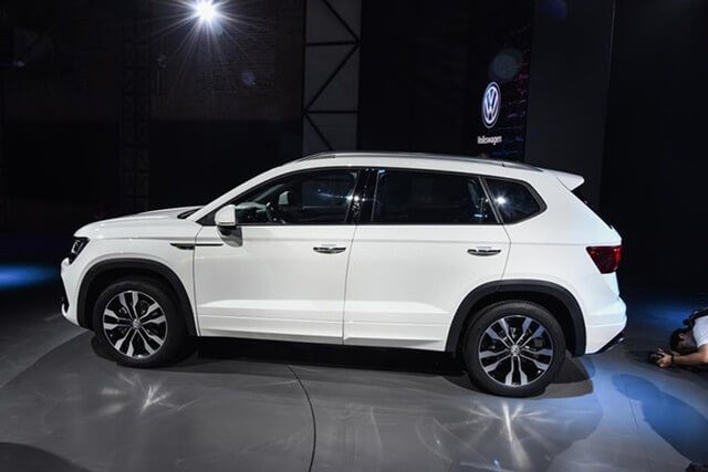 than-xe-Volkswagen-Tharu