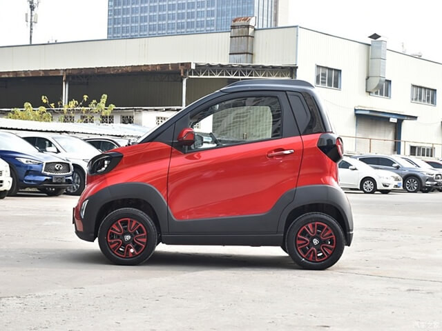 than-xe-baojun-e100