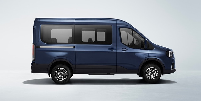 than-xe-ford-transit-2024