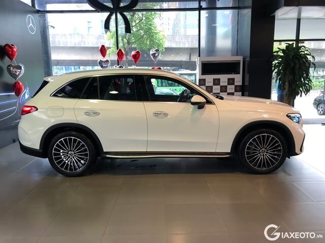 than-xe-mercedes-glc-300-2024
