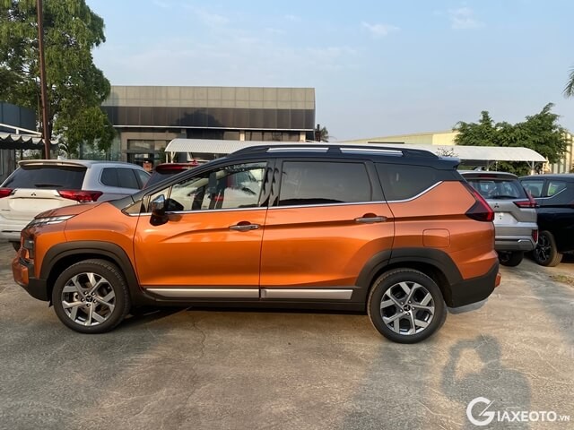 than xe xpander cross 2023