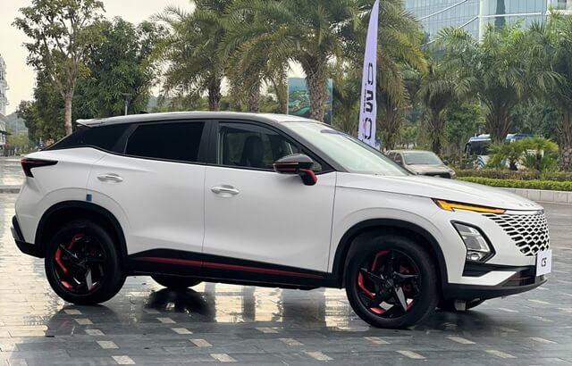 So sánh omoda c5 và toyota cross - Khám Phá Sự Khác Biệt Giữa Hai Mẫu Xe Hấp Dẫn