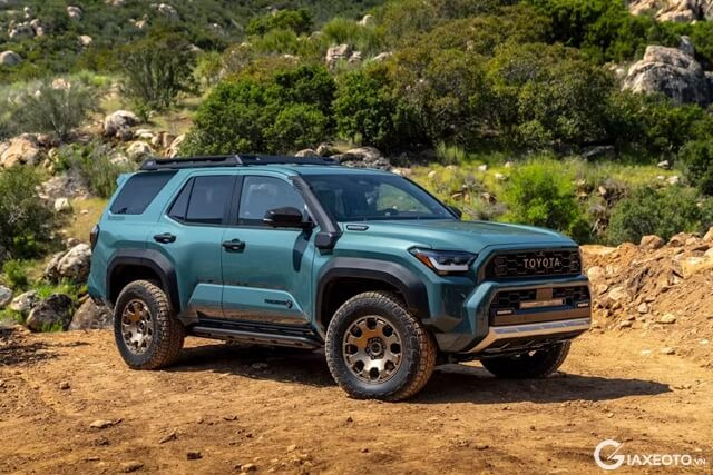 than-xe-toyota-4runner-2025.