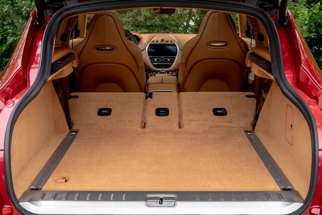 the-tich-cop-sau-xe-aston-martin-dbx