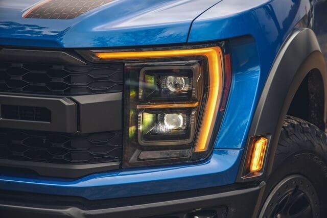 thiet-ke-den-pha-xe-ford-f150-raptor