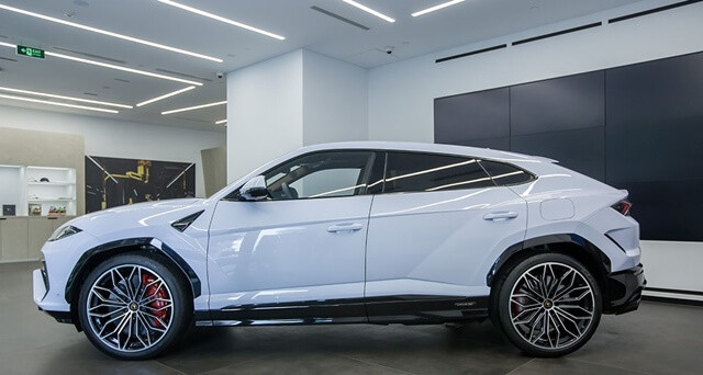 thiet-ke-than-xe-lamborghini-urus-se