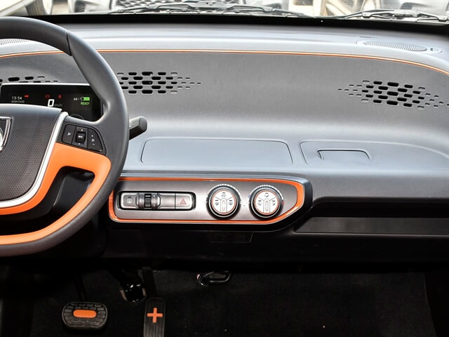 tien-nghi-xe-baojun-e100