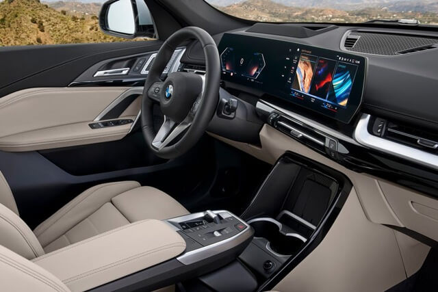tien-nghi-xe-bmw-x1-the-he-thu-3