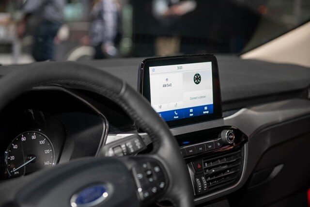 tien-nghi-xe-ford-escape