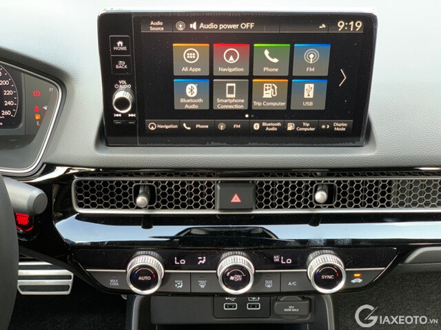 tien-nghi-xe-honda-civic-2024