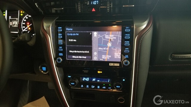 tien-nghi-xe-toyota-fortuner-2022