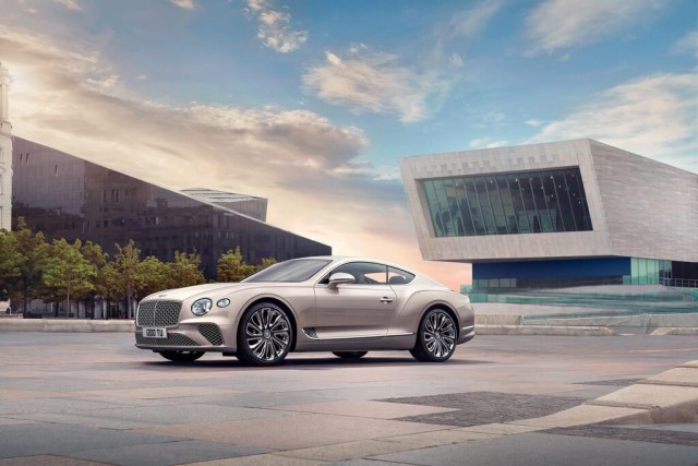 tong-the-ngoai-that-Bentley-continental-GT-Mulliner-Coupe-2021