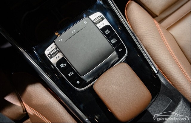 touchpad-xe-mercedes-benz-glb200