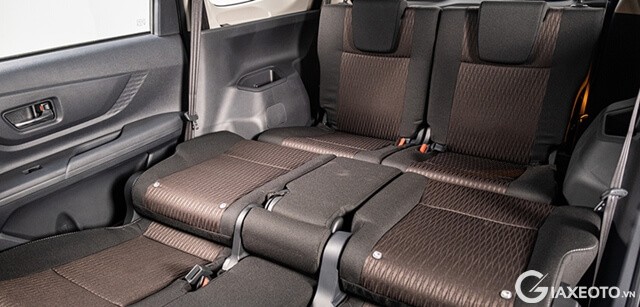 toyota-avanza-premio-ghe-sofa
