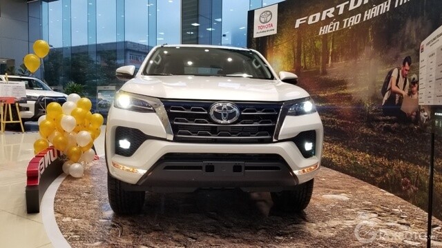 toyota-fortuner-4x4at-may-dau-so-tu-dong
