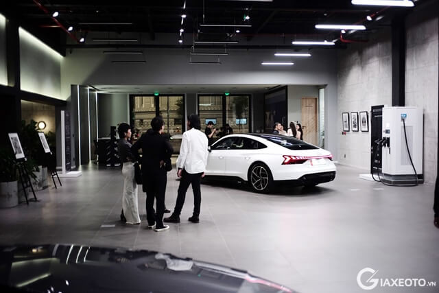 tram-sac-nhanh-audi-ho-chi-minh