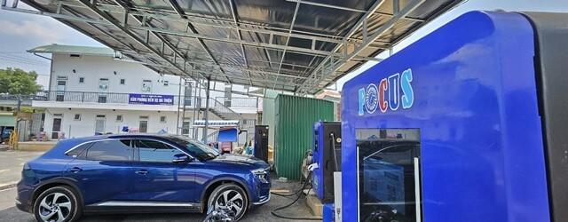 tram-sac-tu-nhan-4000vnd-kw