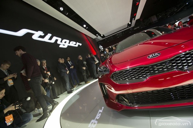 trien-lam-detroit-2017-kia-stinger