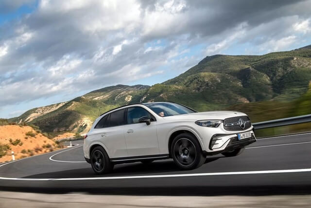 van-hanh-mercedes-benz-glc350e