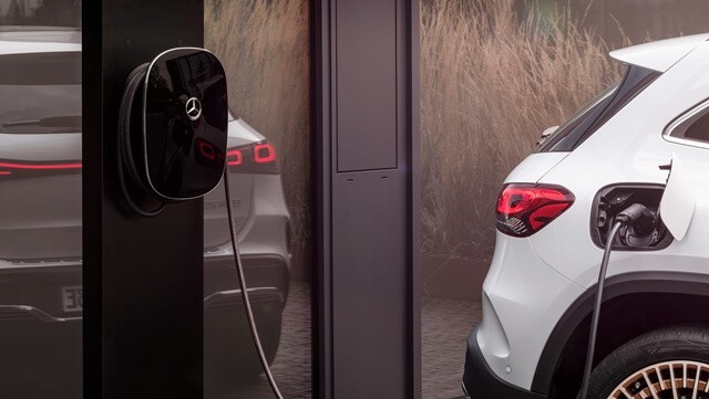 van-hanh-xe-Mercedes-Benz-EQA-250