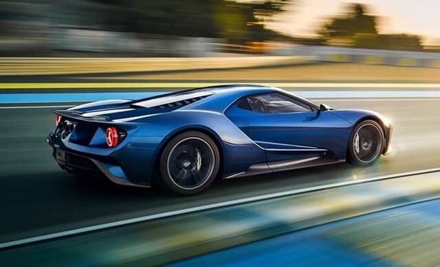 van-hanh-xe-ford-gt