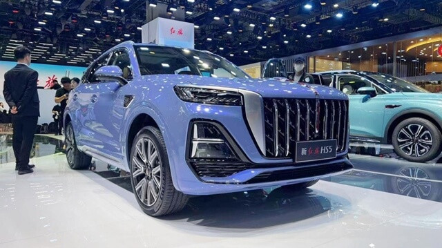 van-hanh-xe-hongqi-hs5