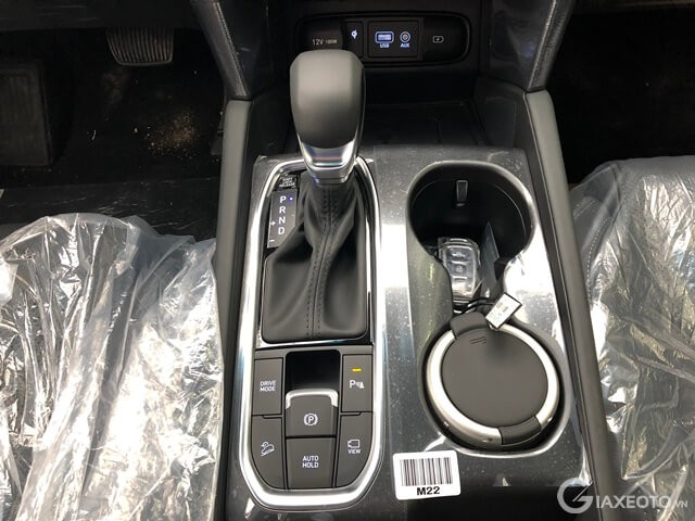 hyundai-santafe-ban-thuong-mau-bac