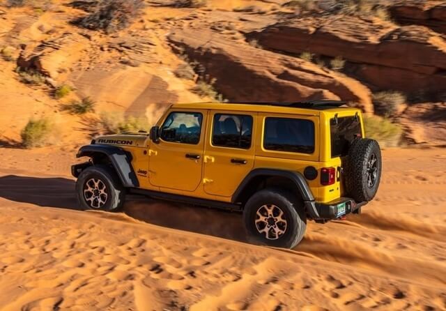 van-hanh-xe-jeep-wrangler