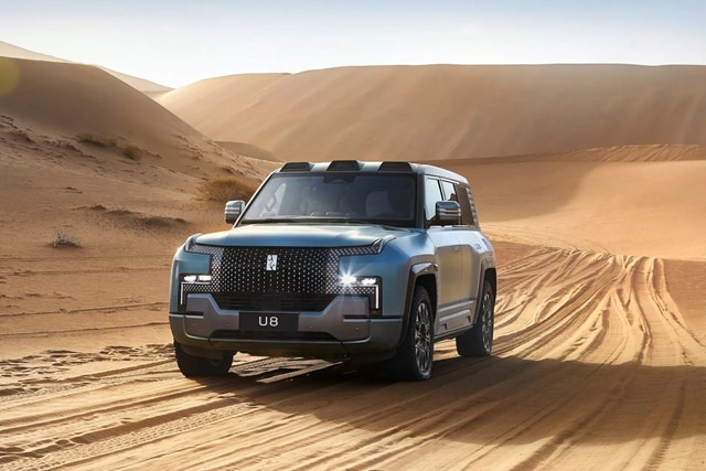 van-hanh-xe-yangwang-u8