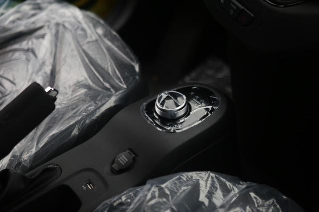 vinfast-herio-green-khu-vuc-dieu-khien