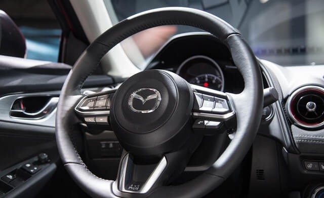 vo-lang-xe-Mazda-CX3