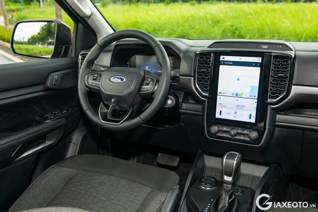 vo-lang-xe-ford-ranger-xlt-2023