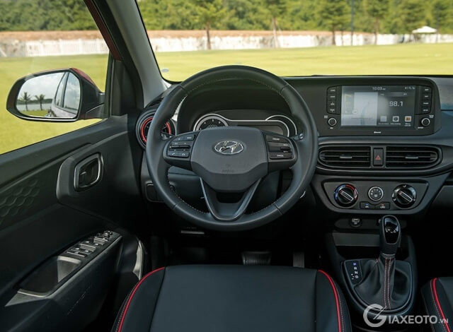 vo-lang-xe-hyundai-i10-2024