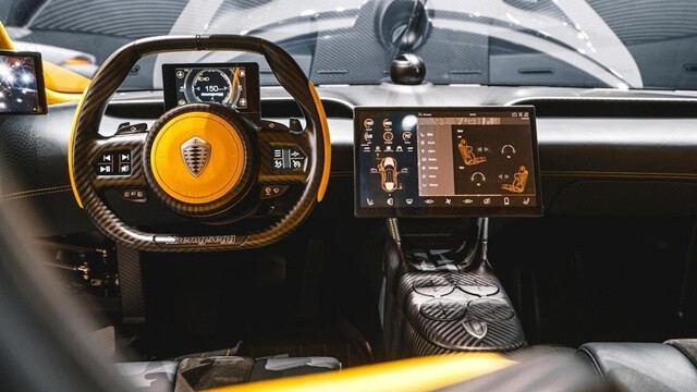 vo-lang-xe-koenigsegg-gemera