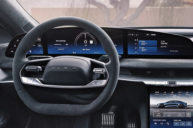 vo-lang-xe-lucid-air-sapphire