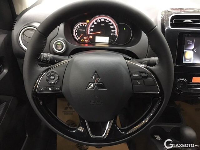 vo-lang-xe-misubishi-attrage