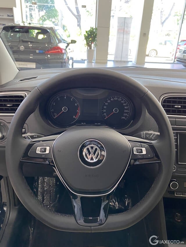 vo-lang-xe-volkswagen-polo